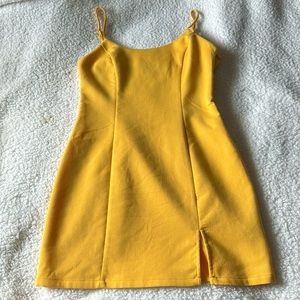 Brand new without tag yellow forever 21 dress